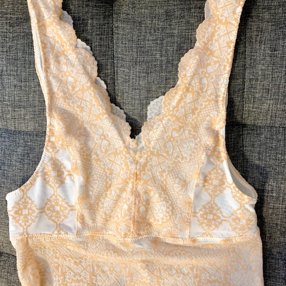 Free People peach/creme womans bralette Small - Picture 2 of 3